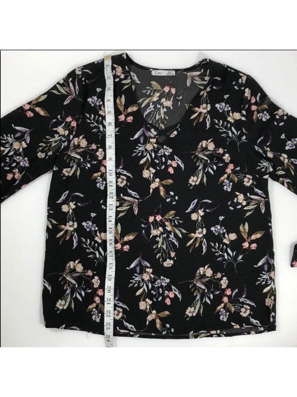 Dex Bell Sleeve Blouse V-Neck Black Floral - Picture 12 of 14